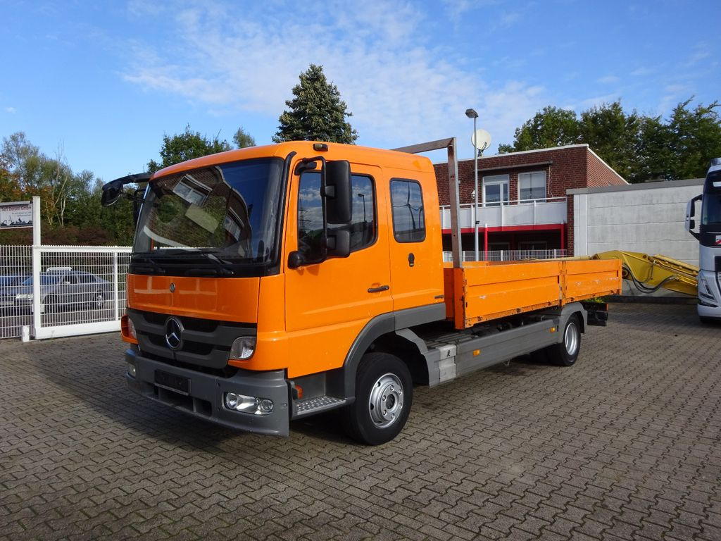 Mercedes-Benz 822 Atego Pritsche Doppelkabine 4x2 Mercedes-Benz 822 Atego Pritsche Doppelkabine 4x2 - Autocarro con pianale/ Cassone fisso: foto 1 Mercedes-Benz 822 Atego Pritsche Doppelkabine 4x2 Mercedes-Benz 822 Atego Pritsche Doppelkabine 4x2 - Autocarro con pianale/ Cassone fisso: foto 1