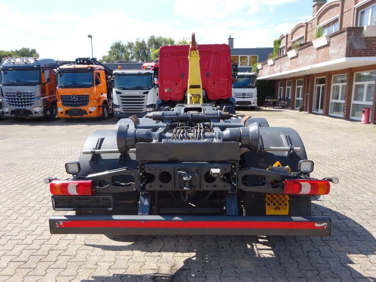 Autocarro scarrabile Mercedes-Benz Antos 2532 MEILLER Abroller Lift+Lenkachse 6x2: foto 9 Autocarro scarrabile Mercedes-Benz Antos 2532 MEILLER Abroller Lift+Lenkachse 6x2: foto 9