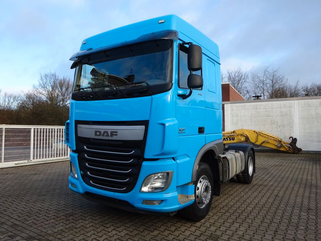 DAF XF 440 + Hydrl. Pumpe 4x2 - Trattore stradale: foto 1 DAF XF 440 + Hydrl. Pumpe 4x2 - Trattore stradale: foto 1