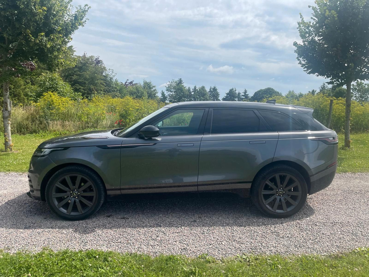 Land Rover Range Rover Velar R-Dynamic 3.0D 4WD Land Rover Velar R-Dynamic 3.0D 4WD *LKW zullasung: 2 sitze - SUV/ Fuoristrada: foto 2 Land Rover Range Rover Velar R-Dynamic 3.0D 4WD Land Rover Velar R-Dynamic 3.0D 4WD *LKW zullasung: 2 sitze - SUV/ Fuoristrada: foto 2