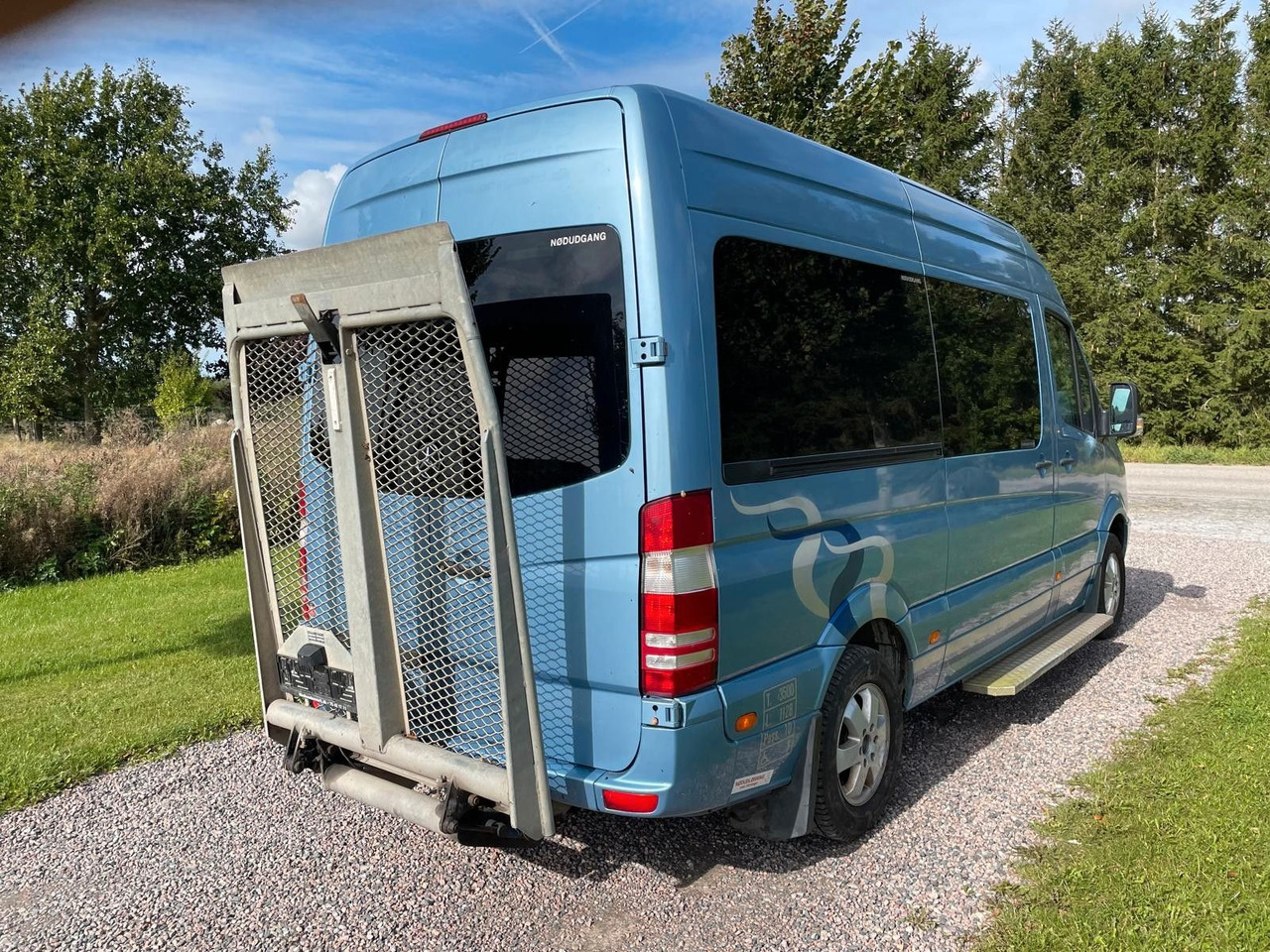 Mercedes-Benz Sprinter 316 CDI AUT *BUS+lift * 9 bis 11 sitze - Pulmino: foto 5 Mercedes-Benz Sprinter 316 CDI AUT *BUS+lift * 9 bis 11 sitze - Pulmino: foto 5