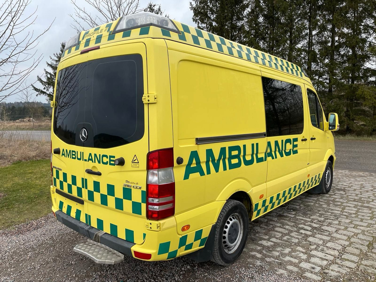 Mercedes-Benz Sprinter 316 CDI Aut *14 000 € netto - Ambulanza: foto 5 Mercedes-Benz Sprinter 316 CDI Aut *14 000 € netto - Ambulanza: foto 5