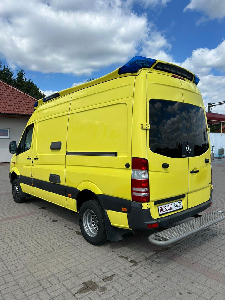 Mercedes-Benz Sprinter 519 CDI 4X4 **Ambulace** - Pulmino: foto 3 Mercedes-Benz Sprinter 519 CDI 4X4 **Ambulace** - Pulmino: foto 3