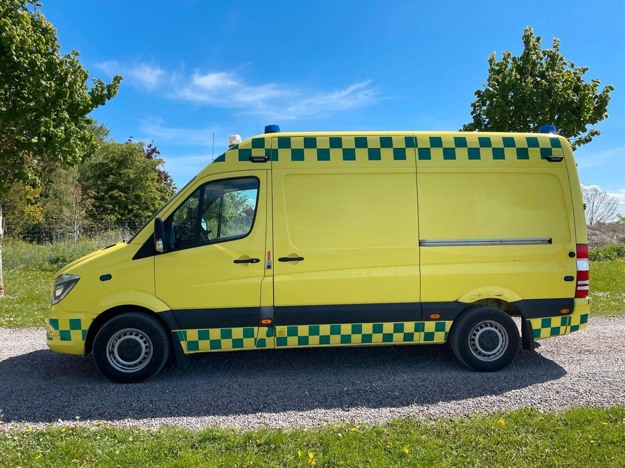 Mercedes-Benz Sprinter II Kasten 316 CDI Aut Ambulance* - Ambulanza: foto 2 Mercedes-Benz Sprinter II Kasten 316 CDI Aut Ambulance* - Ambulanza: foto 2