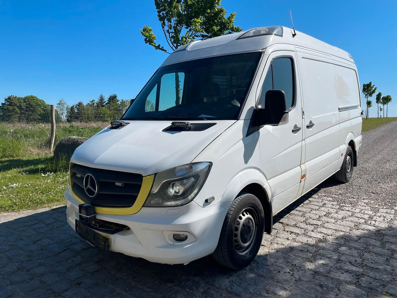 Mercedes-Benz Sprinter Kasten 316 CDI Ambulance *7 300 Netto - Ambulanza: foto 1 Mercedes-Benz Sprinter Kasten 316 CDI Ambulance *7 300 Netto - Ambulanza: foto 1