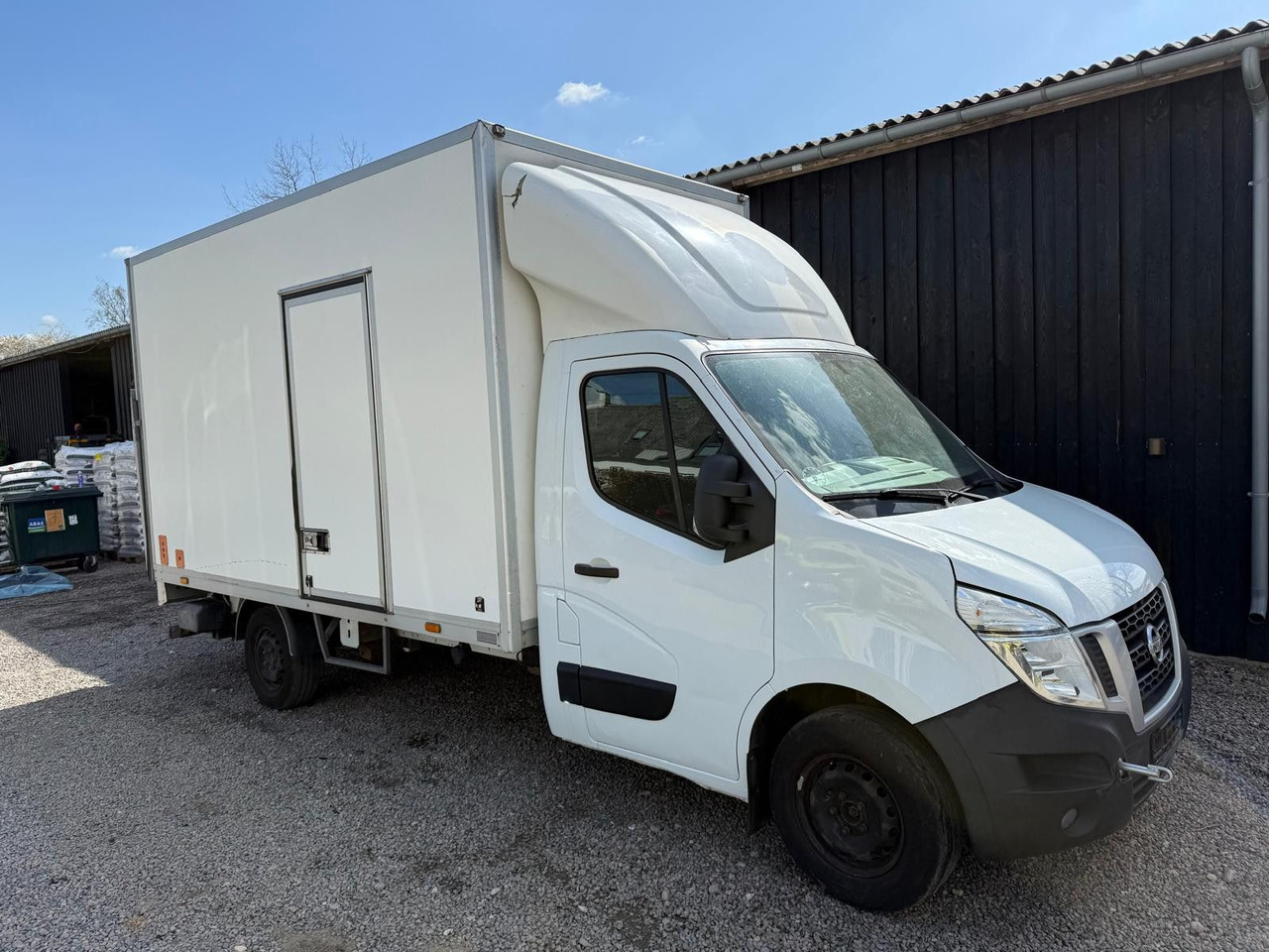 Nissan NV400 2.3DCi *BOX+Lift 3,5t *CAMERA motor schade - Furgone box: foto 1 Nissan NV400 2.3DCi *BOX+Lift 3,5t *CAMERA motor schade - Furgone box: foto 1