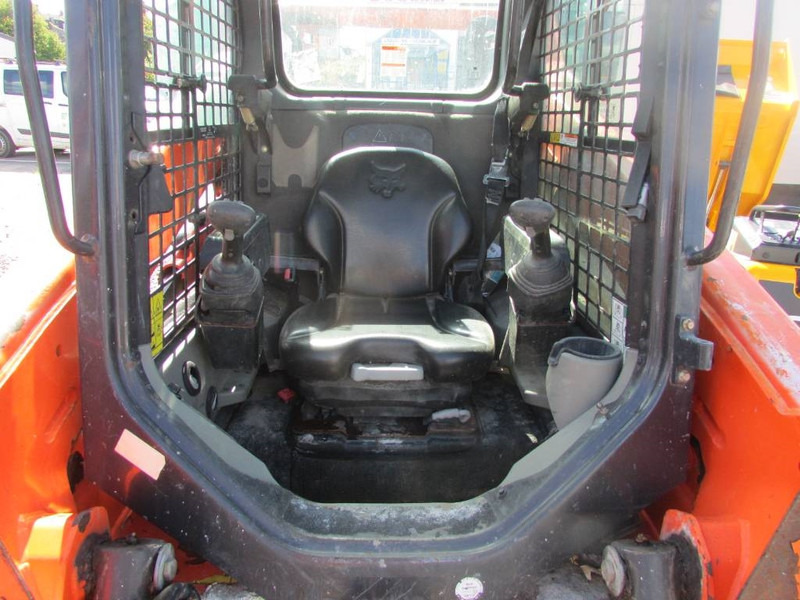 Bobcat T 590 High Flow Kompaktlader 26.000 EUR - Minipala: foto 3 Bobcat T 590 High Flow Kompaktlader 26.000 EUR - Minipala: foto 3