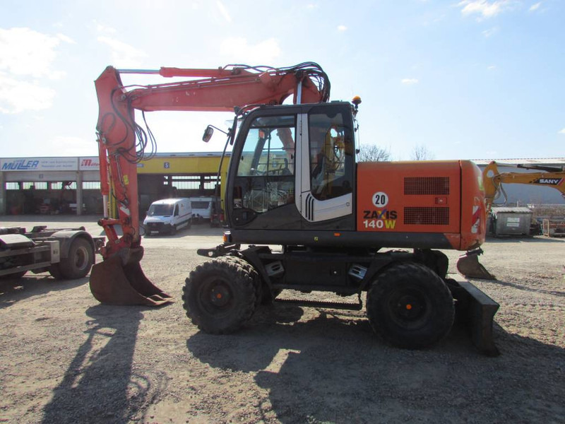 Hitachi ZX 140 W-3 Mobilbagger 48.000 EUR / Klima - Escavatore gommato: foto 2 Hitachi ZX 140 W-3 Mobilbagger 48.000 EUR / Klima - Escavatore gommato: foto 2