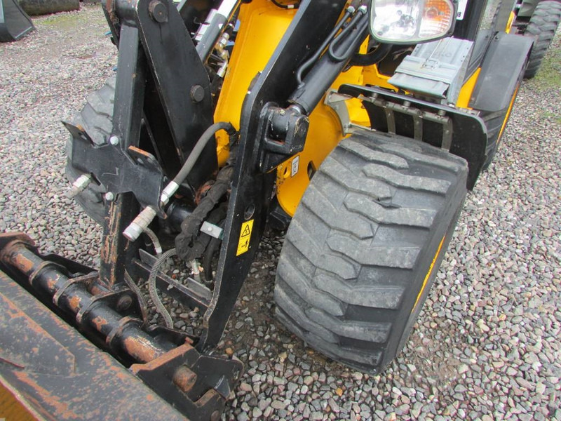 JCB 403 Radlader 22.500 EUR - Pala gommata: foto 3 JCB 403 Radlader 22.500 EUR - Pala gommata: foto 3
