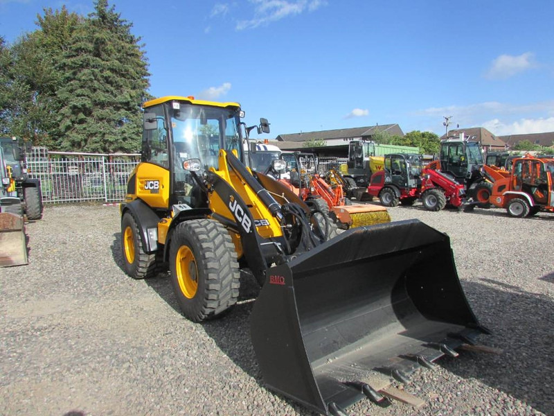 JCB 409 Radlader 46.000 EUR - Pala gommata: foto 4 JCB 409 Radlader 46.000 EUR - Pala gommata: foto 4