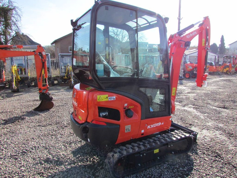 Kubota KX 019-4 HI Minibagger 26.500 EUR - Miniescavatore: foto 4 Kubota KX 019-4 HI Minibagger 26.500 EUR - Miniescavatore: foto 4