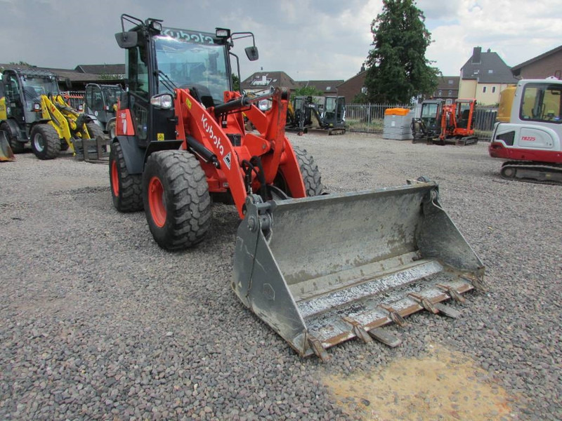 Kubota R 065 Radlader 31.000 EUR - Pala gommata: foto 4 Kubota R 065 Radlader 31.000 EUR - Pala gommata: foto 4