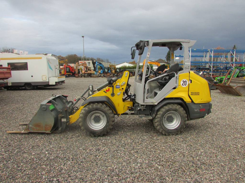 WACKER NEUSON WL 28 Radlader - Pala gommata: foto 1 WACKER NEUSON WL 28 Radlader - Pala gommata: foto 1