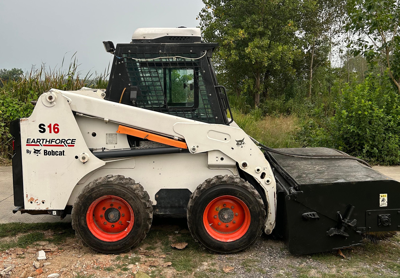 BOBCAT S16 - Minipala: foto 1 BOBCAT S16 - Minipala: foto 1