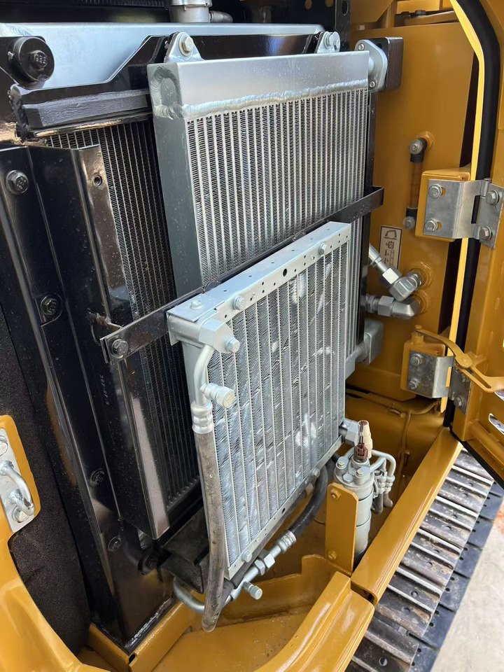 CATERPILLAR 305.5E2 - Miniescavatore: foto 4 CATERPILLAR 305.5E2 - Miniescavatore: foto 4