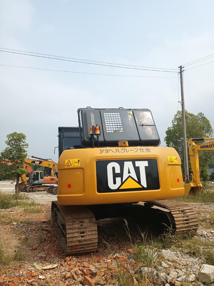 CATERPILLAR 323D2L - Escavatore cingolato: foto 4 CATERPILLAR 323D2L - Escavatore cingolato: foto 4