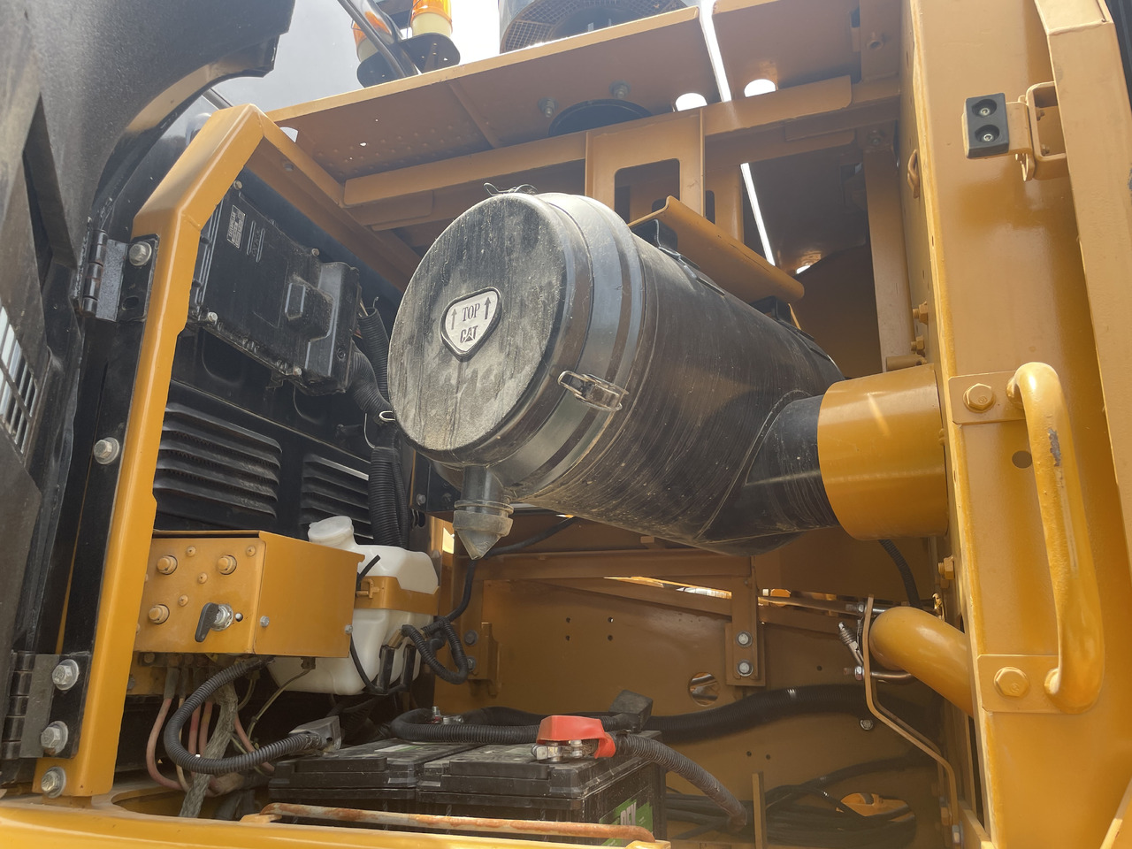 CATERPILLAR 330D2 - Escavatore cingolato: foto 5 CATERPILLAR 330D2 - Escavatore cingolato: foto 5