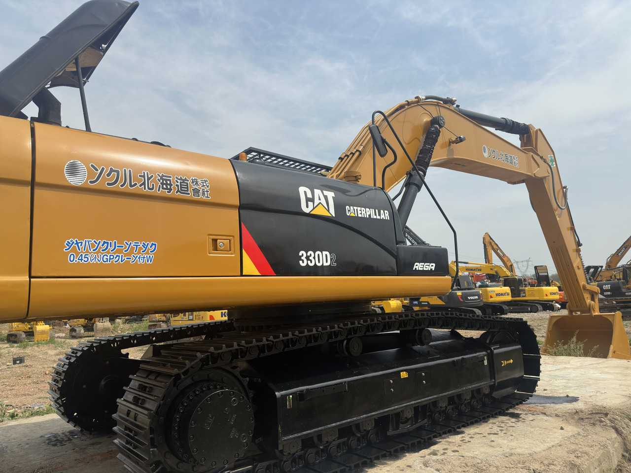 CATERPILLAR 330D2 - Escavatore cingolato: foto 2 CATERPILLAR 330D2 - Escavatore cingolato: foto 2