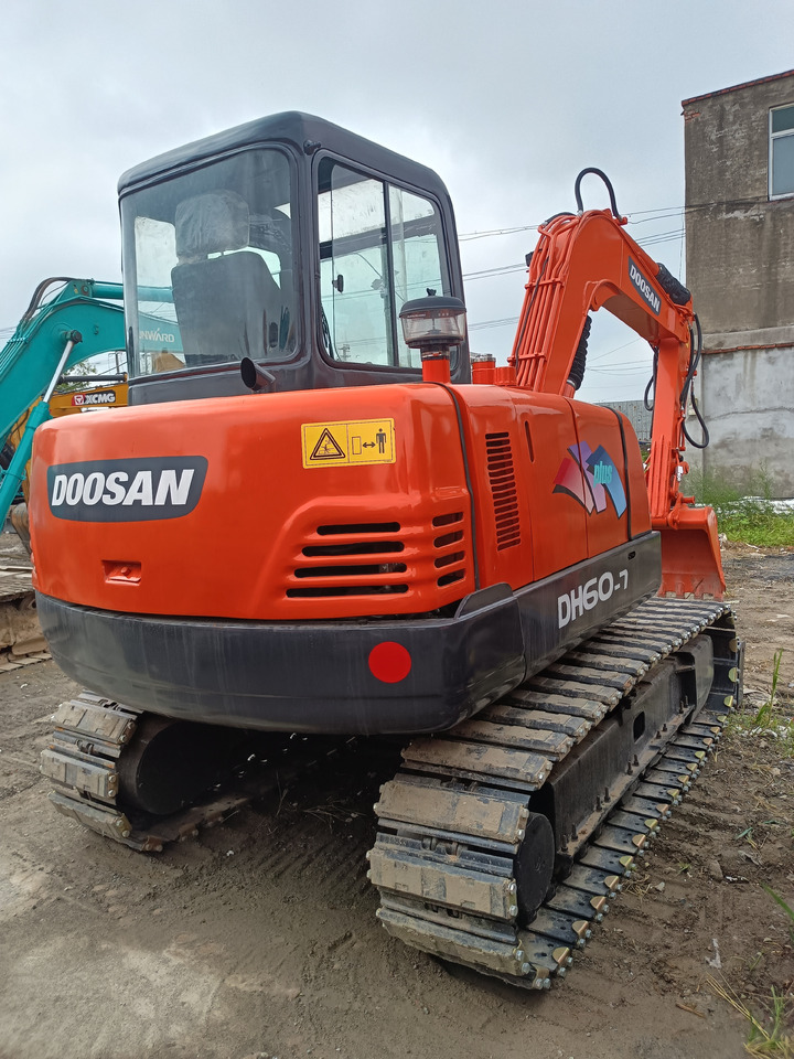 DOOSAN DH60-7 - Miniescavatore: foto 3 DOOSAN DH60-7 - Miniescavatore: foto 3