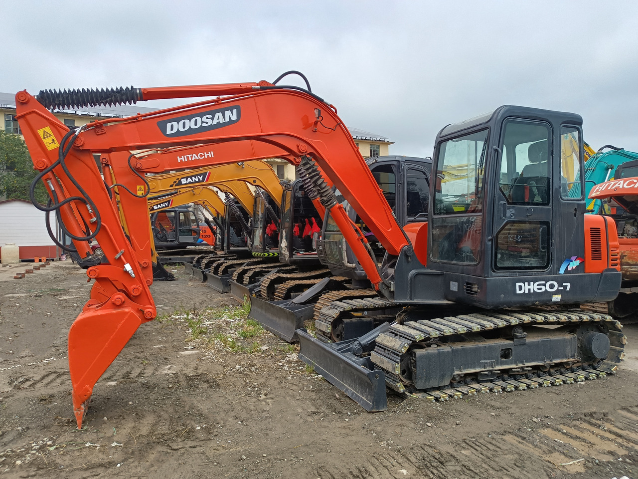 DOOSAN DH60-7 - Miniescavatore: foto 1 DOOSAN DH60-7 - Miniescavatore: foto 1