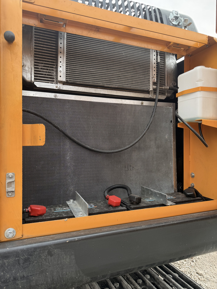 HYUNDAI HX220HD - Escavatore cingolato: foto 5 HYUNDAI HX220HD - Escavatore cingolato: foto 5