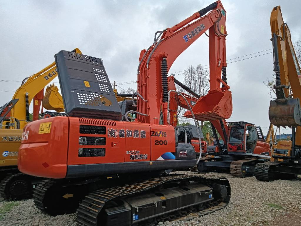 Hitachi ZX 200 - Escavatore cingolato: foto 3 Hitachi ZX 200 - Escavatore cingolato: foto 3