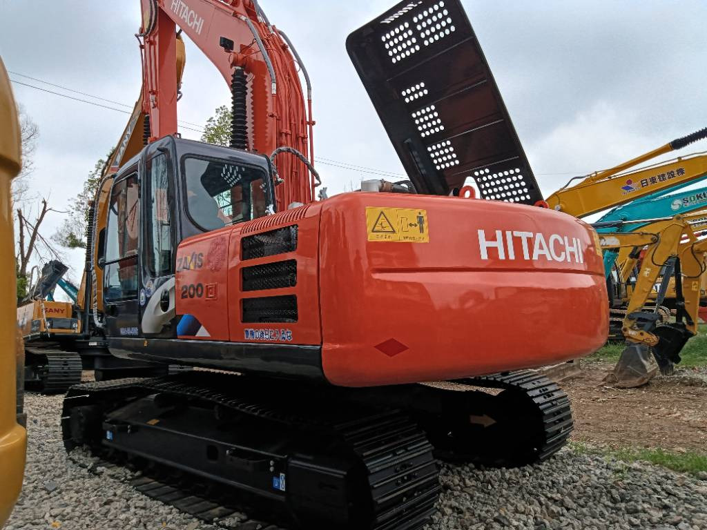 Hitachi ZX 200 - Escavatore cingolato: foto 1 Hitachi ZX 200 - Escavatore cingolato: foto 1