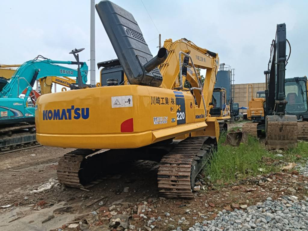 Komatsu PC 220-8 - Escavatore cingolato: foto 4 Komatsu PC 220-8 - Escavatore cingolato: foto 4