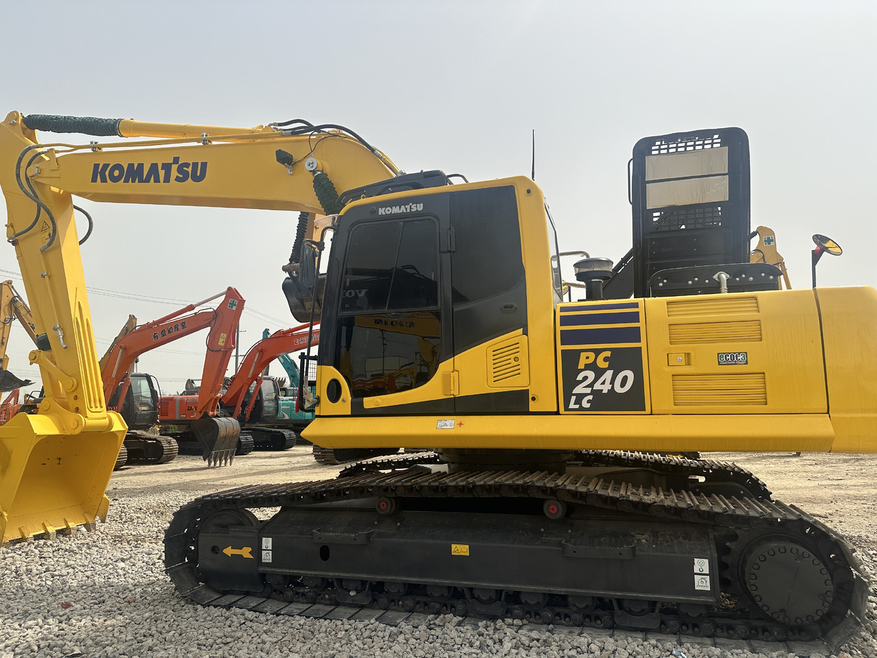Komatsu PC 240 LC-8 - Escavatore cingolato: foto 1 Komatsu PC 240 LC-8 - Escavatore cingolato: foto 1