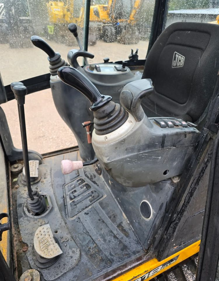 JCB - Miniescavatore: foto 3 JCB - Miniescavatore: foto 3