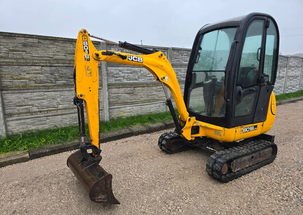 JCB - Miniescavatore: foto 2 JCB - Miniescavatore: foto 2