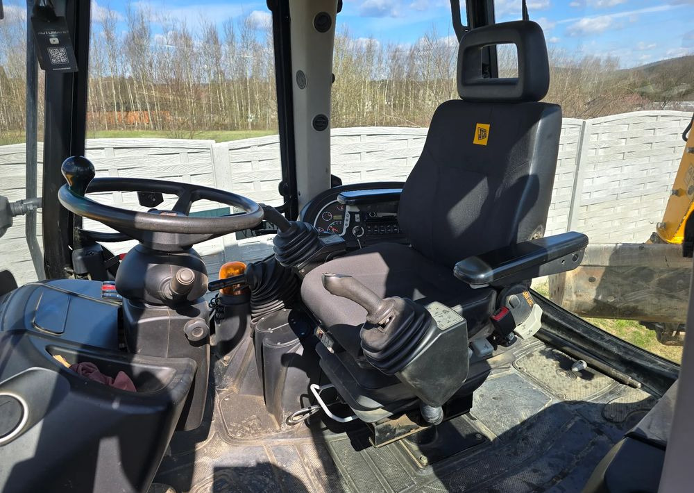 JCB - Terna: foto 3 JCB - Terna: foto 3