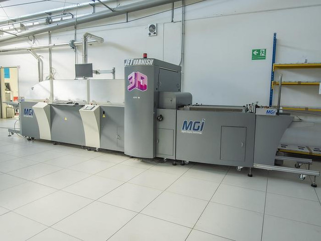 MGI JETvarnish 3D - Macchina da cantiere: foto 5 MGI JETvarnish 3D - Macchina da cantiere: foto 5