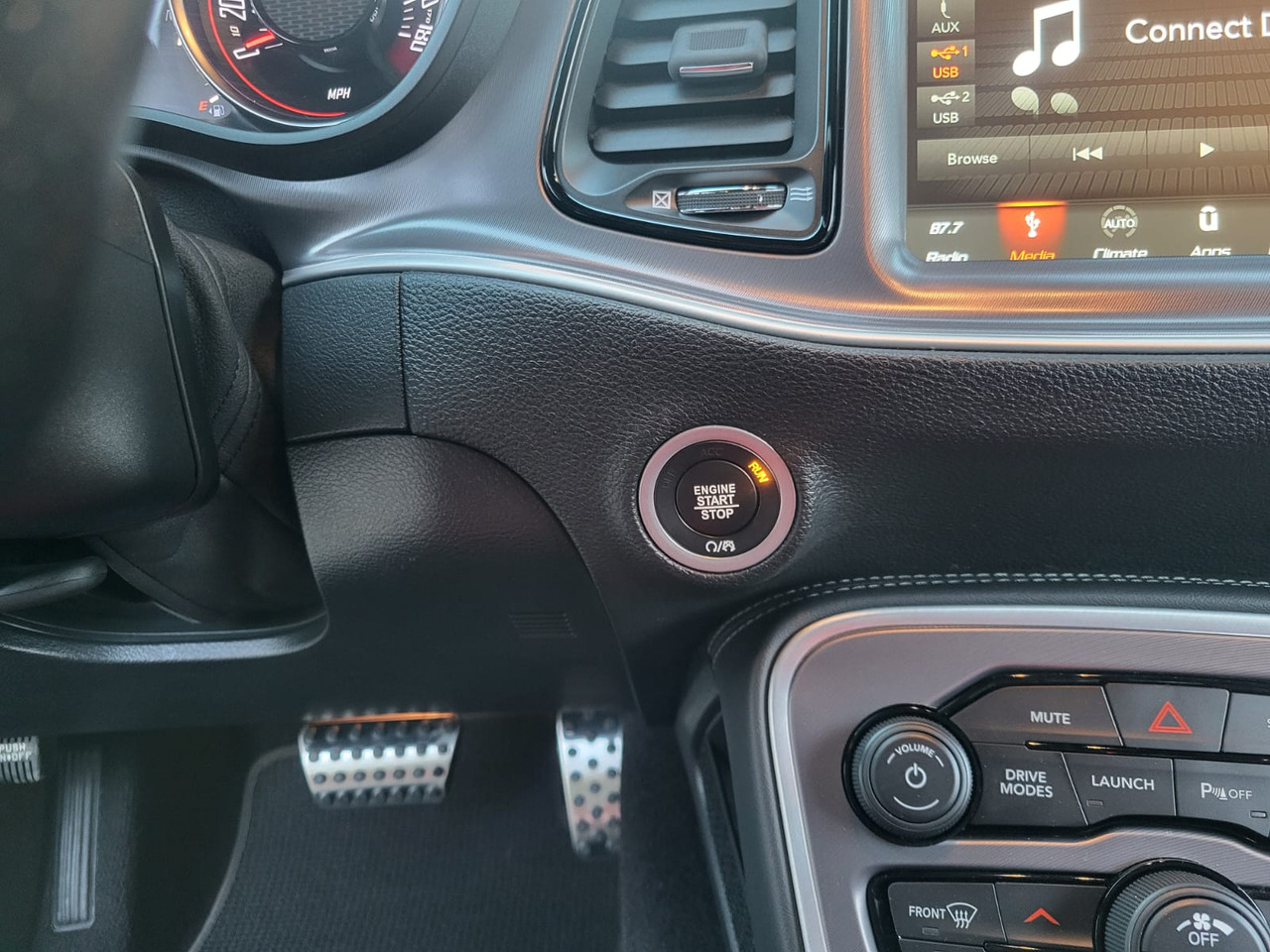 Coupé Dodge Challenger: foto 8