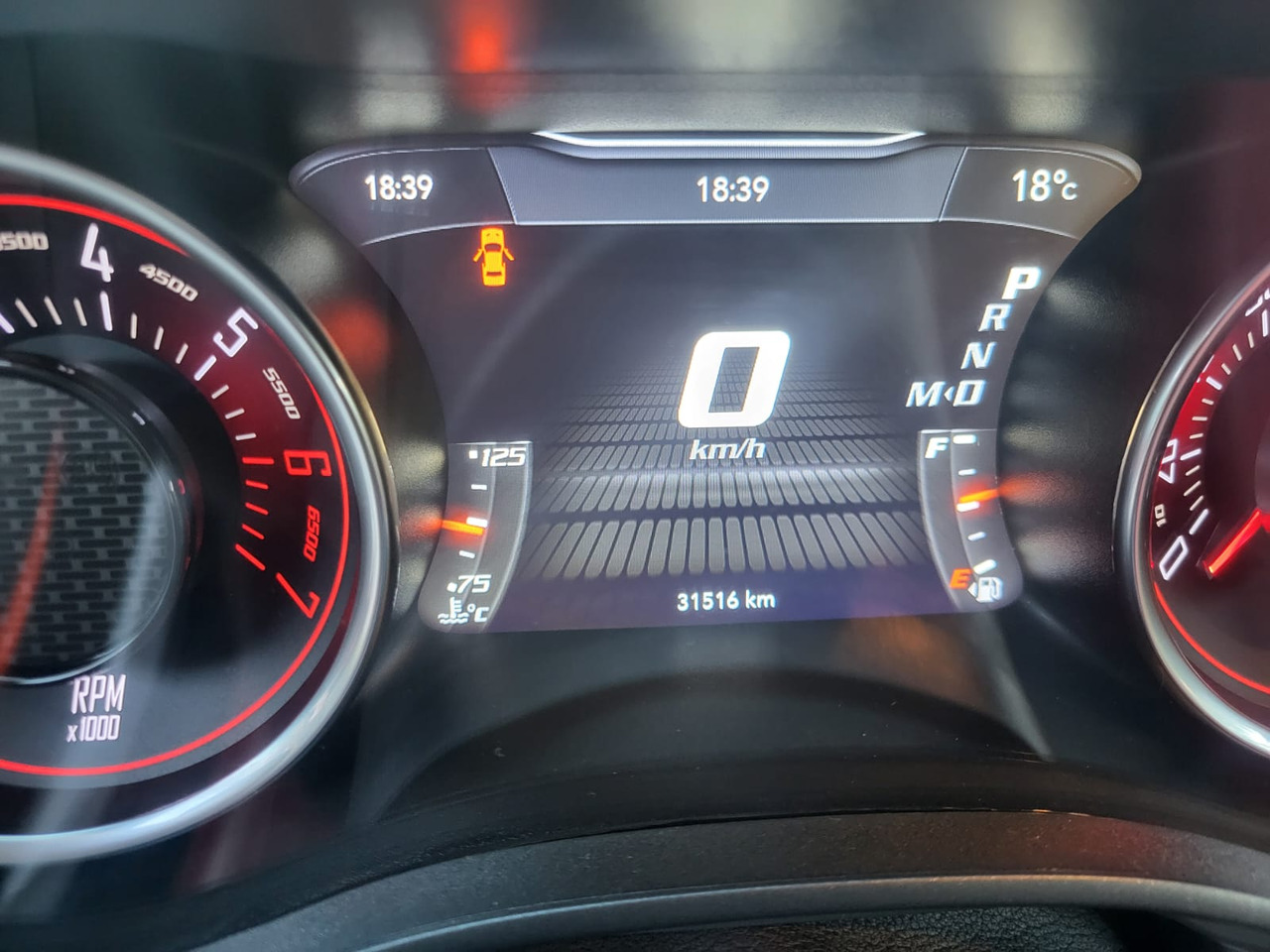 Coupé Dodge Challenger: foto 10