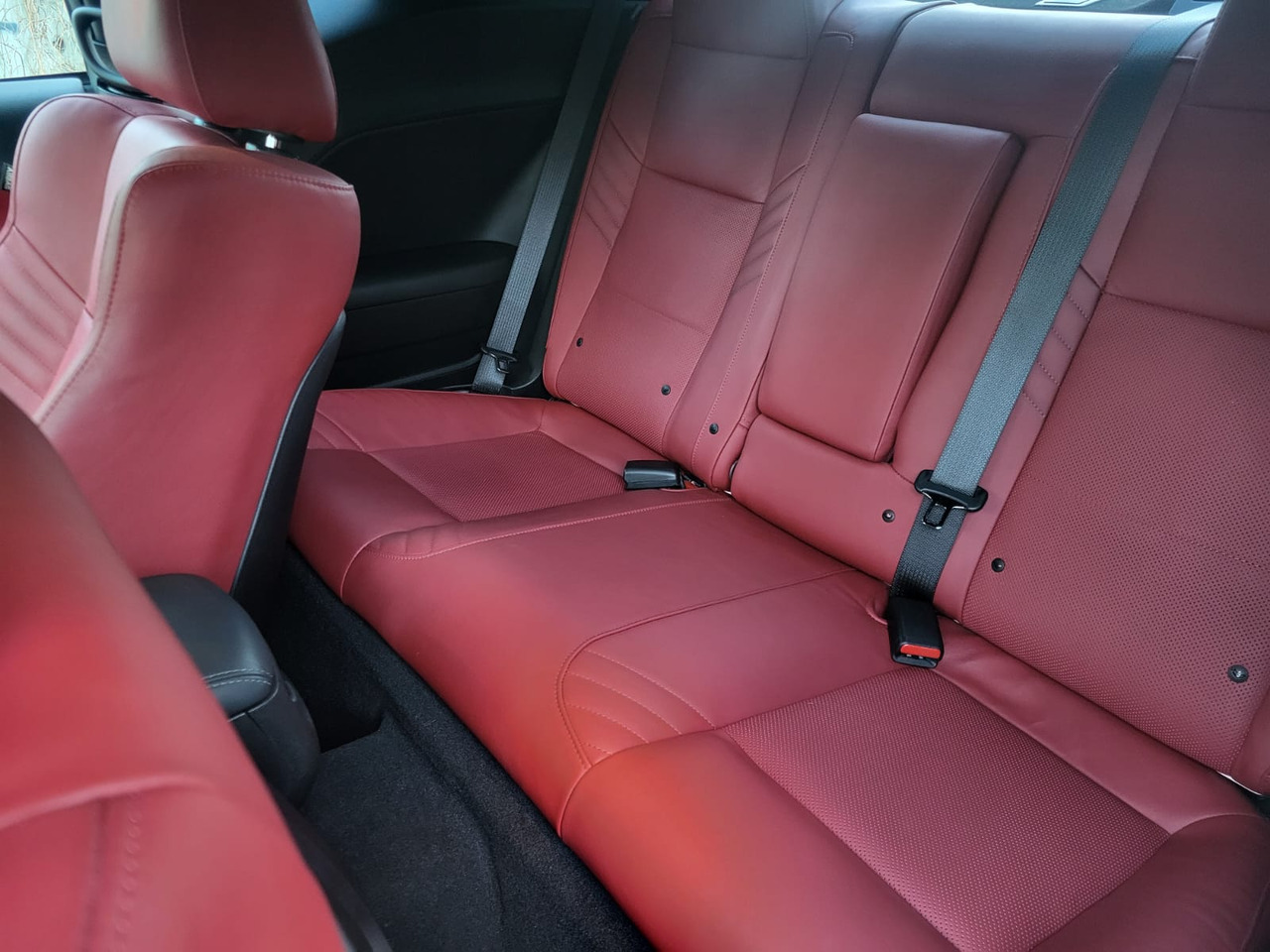 Coupé Dodge Challenger: foto 21