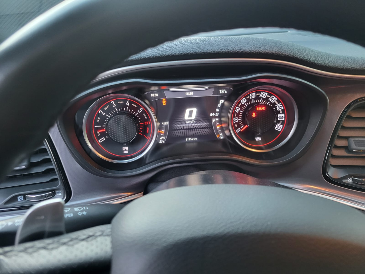 Coupé Dodge Challenger: foto 11