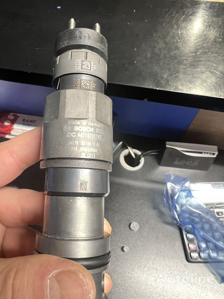 Bosch 2025 A4710701787 Bosch 2018-2025 truck - Iniettore per Camion: foto 1 Bosch 2025 A4710701787 Bosch 2018-2025 truck - Iniettore per Camion: foto 1