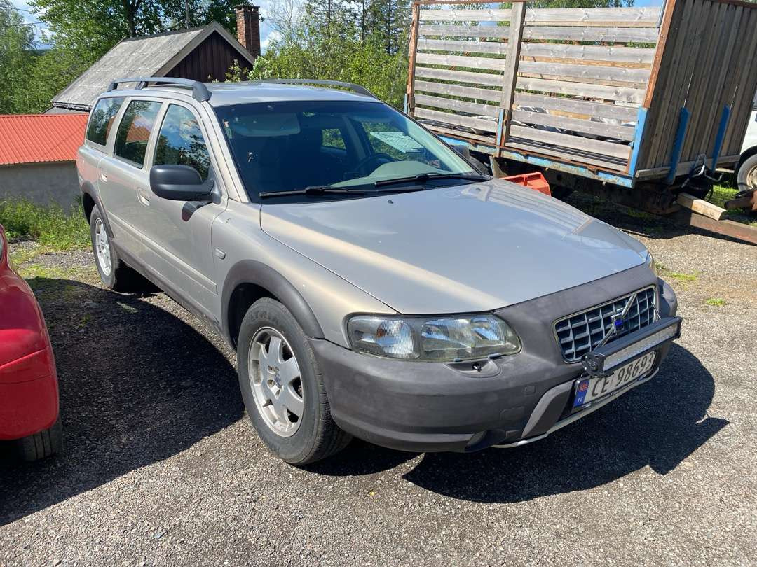 2001 Volvo XC70 EU-GODKJENT (rep.-objekt) - Autovettura: foto 2 2001 Volvo XC70 EU-GODKJENT (rep.-objekt) - Autovettura: foto 2