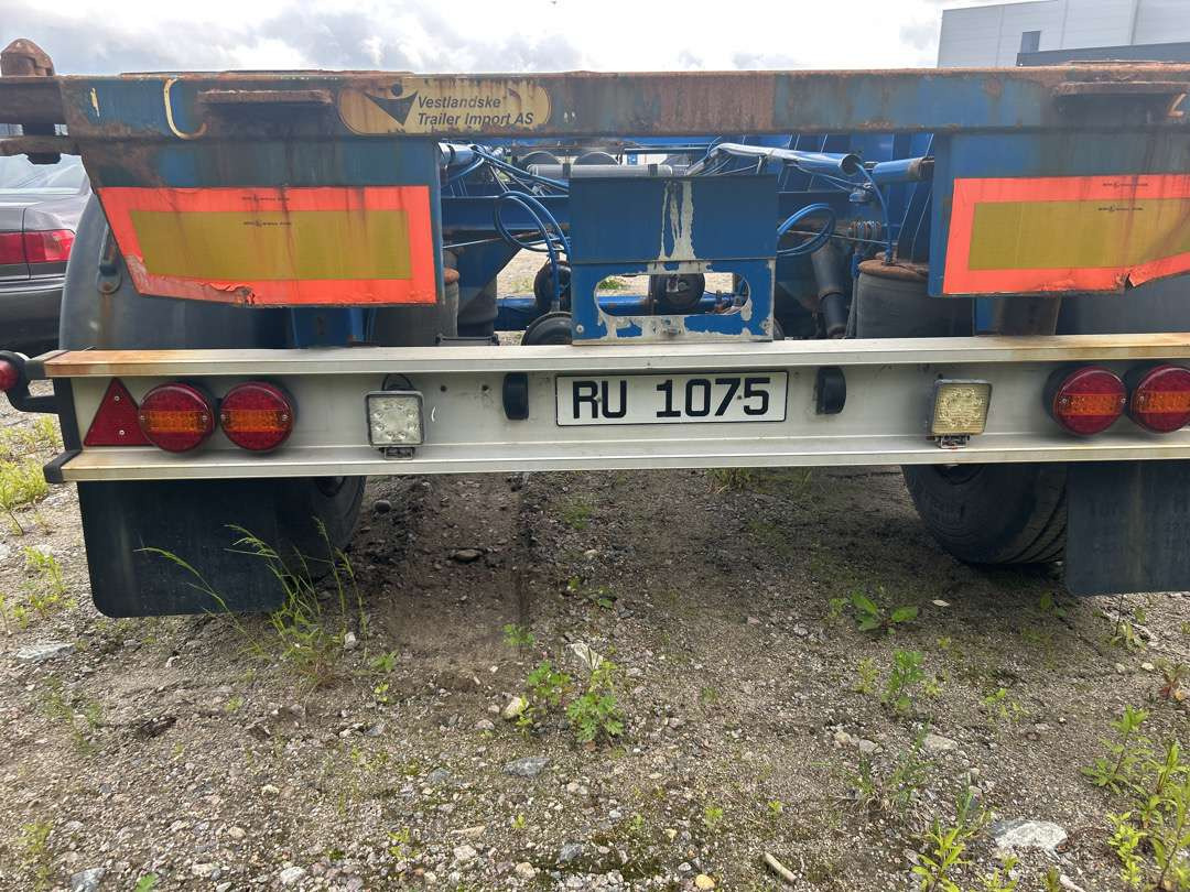 2004 Container-henger TURBO`HOET CONTAINERSEMITRAILER EU-godkjent - Semirimorchio portacontainer/ Caisse interchangeable: foto 5 2004 Container-henger TURBO`HOET CONTAINERSEMITRAILER EU-godkjent - Semirimorchio portacontainer/ Caisse interchangeable: foto 5