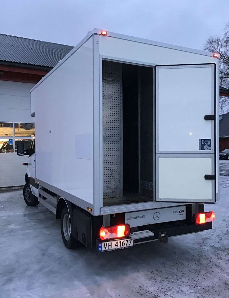 2012 Mercedes-Benz Sprinter EU-GODKJENT SVÆRT LAV KM! - Autocarro furgonato: foto 4 2012 Mercedes-Benz Sprinter EU-GODKJENT SVÆRT LAV KM! - Autocarro furgonato: foto 4