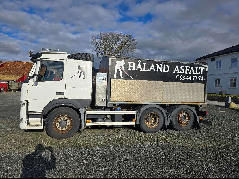 2015 Volvo FM 370 EU-GODKJENT - Asfaltatrice: foto 2 2015 Volvo FM 370 EU-GODKJENT - Asfaltatrice: foto 2