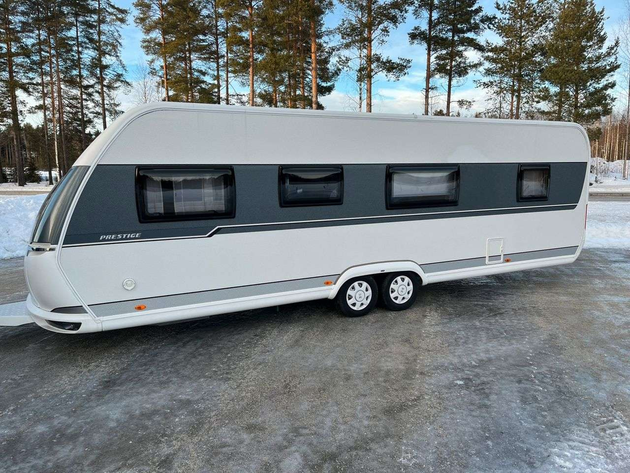 Caravan 2018 Campingvogn Hobby 720 Prestige KWFU GODT HOLDT: foto 1