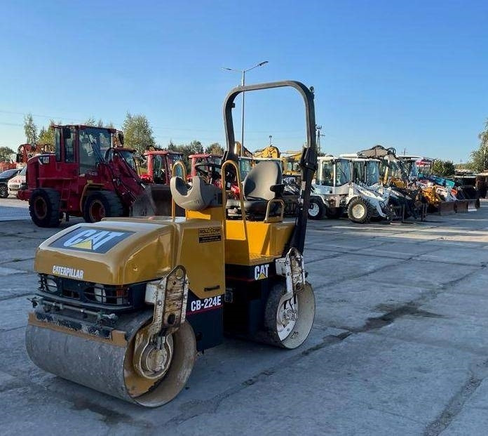 CAT CB 224 E - Rullo stradale: foto 1 CAT CB 224 E - Rullo stradale: foto 1