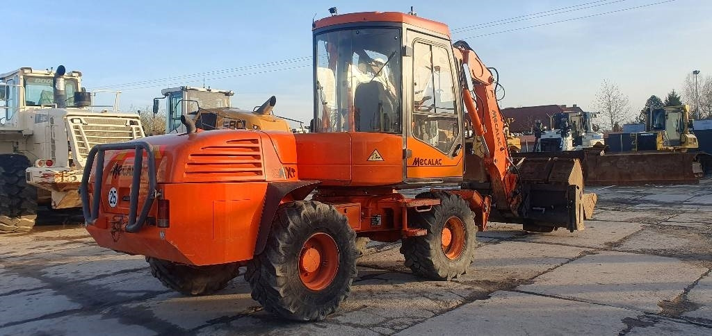 Mecalac 12 M TX - Escavatore gommato: foto 4 Mecalac 12 M TX - Escavatore gommato: foto 4