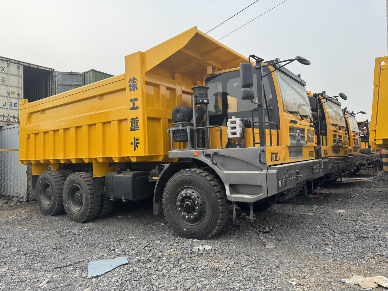 HANWO P9 - Autocarro ribaltabile: foto 1 HANWO P9 - Autocarro ribaltabile: foto 1