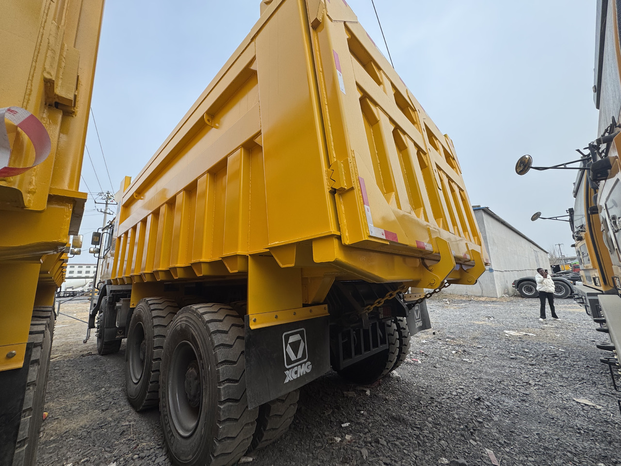 HANWO P9 - Autocarro ribaltabile: foto 4 HANWO P9 - Autocarro ribaltabile: foto 4