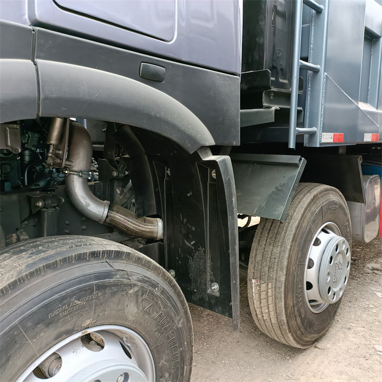 Autocarro ribaltabile SINOTRUCK HOWO: foto 7