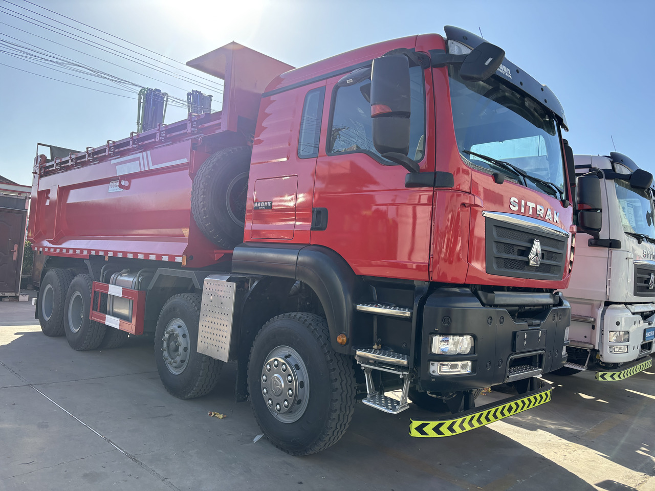 SITRAK G7 - Autocarro ribaltabile: foto 1 SITRAK G7 - Autocarro ribaltabile: foto 1