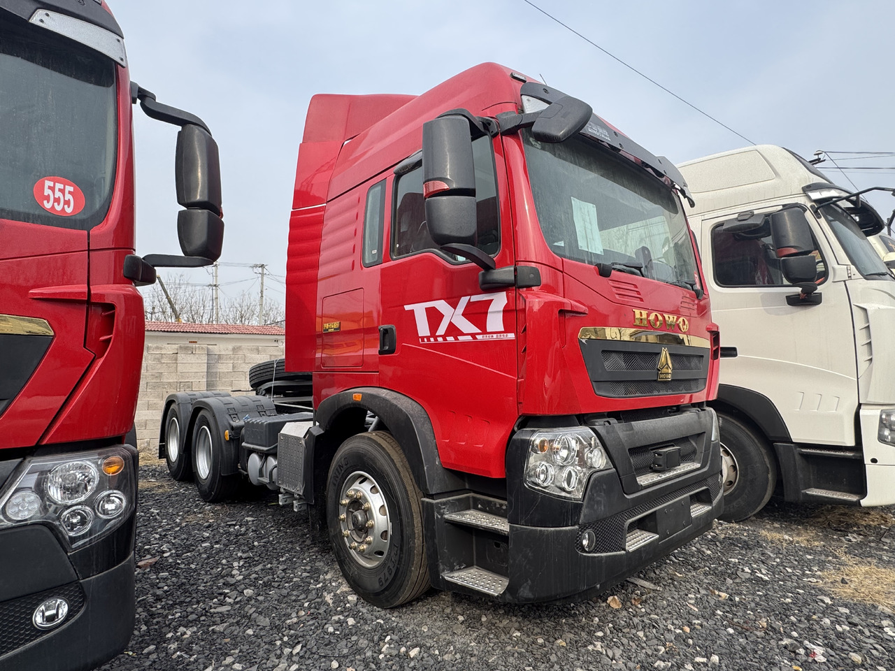 HOWO TX7 - Trattore stradale: foto 1 HOWO TX7 - Trattore stradale: foto 1